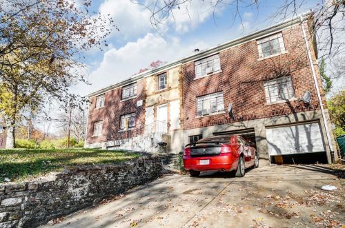 3104 Gobel Ave, Cincinnati, OH 45211-7203