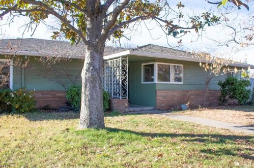 1511 Neal Dow Ave, Chico, CA 95926-2442