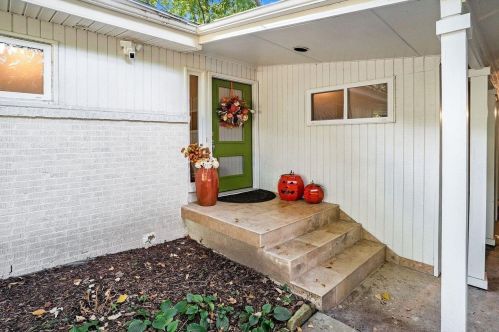 3434 Alison Dr, Atlanta, GA 30340-1904