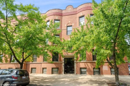 3142 Belden Ave, Chicago, IL 60647-2806
