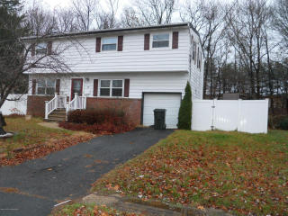 58 Fleetwood Dr, Hazlet, NJ 07730-2332