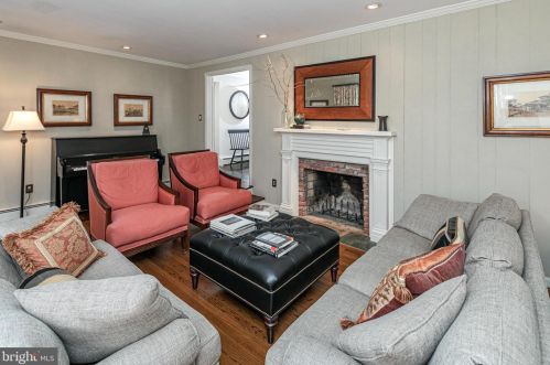 7 Honeybrook Dr, Princeton NJ  08540-7434 exterior