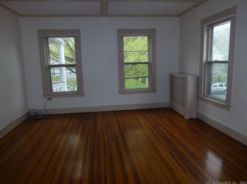 256 Main St, Wallingford, CT 06492-2286
