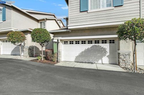 7391 Dalmally Ln, Pleasanton, CA 94568-5502