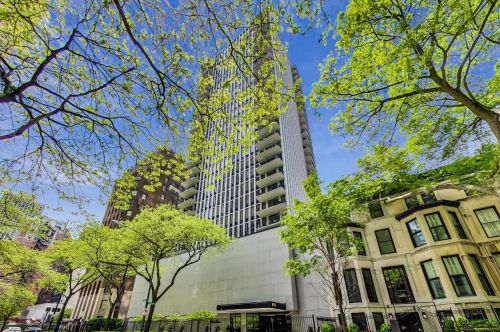 1230 State Pkwy, Chicago, IL 60610-2260