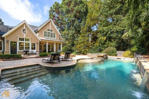 4711 Dudley Ln, Atlanta GA  30327-3330 exterior