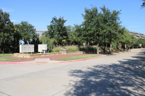 3912 Asbury Ln, Addison TX  75001-4429 exterior