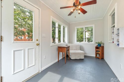 24 Lincoln Ave, Metuchen, NJ 08840-2726