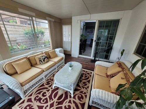 260 Brookside Ct, Anaheim CA  92808-1204 exterior