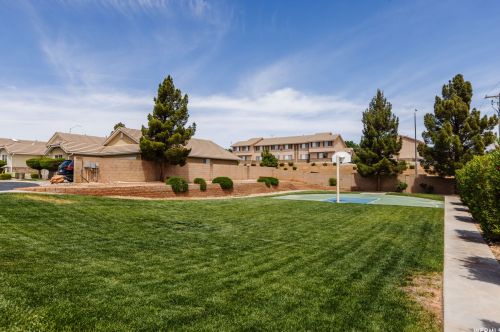 2930 450, Saint George UT  84790-6445 exterior