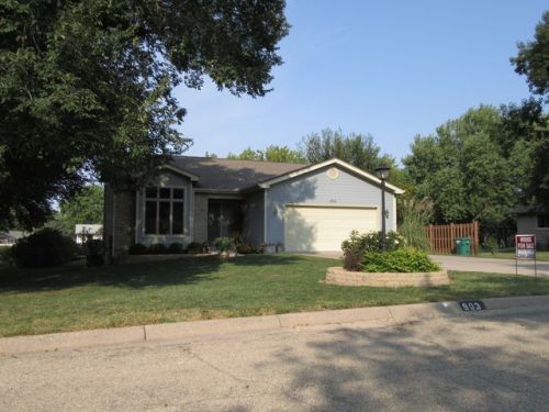 903 Juniper St, Wakefield, KS 67487-9113