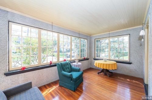 1 Birchwood Rd, Ridgewood, NJ 07452-2120