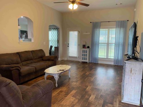 131 Raymond Cir, Warner Robins, GA 31088-2364