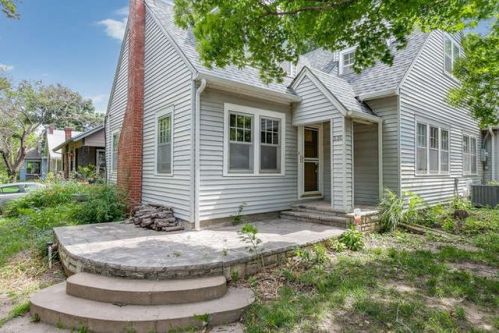 330 Yale St, Wichita, KS 67218-1241