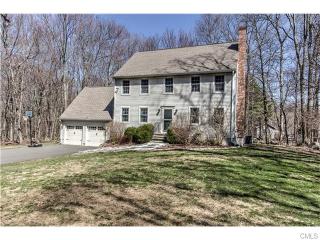 34 Sherman Cir, Upper Stepney, CT 06468-2121