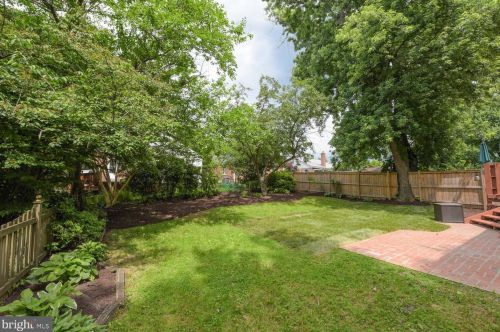 221 Baden St, Silver Spring MD 20901-4839 exterior