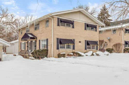 4394 Central Ave, Western Springs, IL 60558-1383