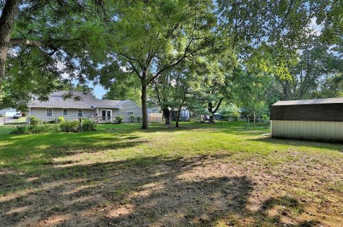 2112 Blomquist Ave, Saint Paul MN  55110-4702 exterior