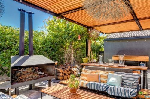2168 Lawrence St, Palm Springs, CA 92264-6213