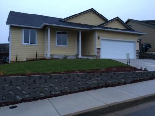 1098 Swale Ridge Loop, Walker, OR 97426-4500
