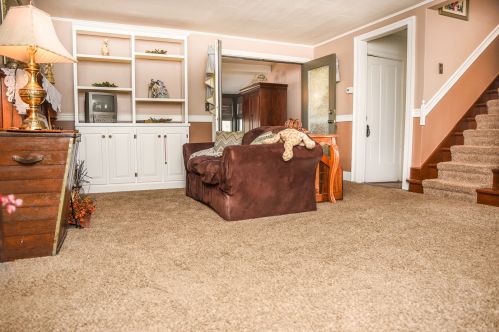 8342 Main St, Nelson IL  61021-9406 exterior