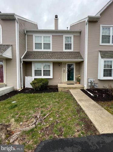 323 Countryside Ct, Collegeville, PA 19426-1744