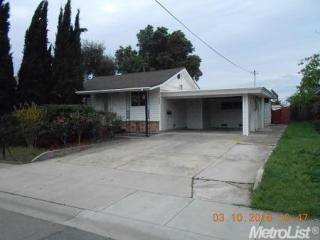 220 Oak Ave, Galt, CA 95632-1514
