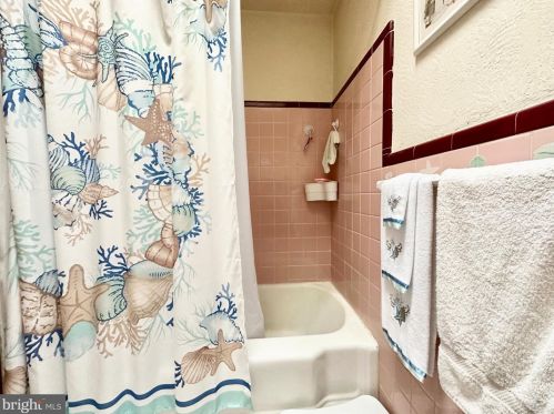 1113 Hunting Park Ave, Philadelphia PA 19140-2830 exterior