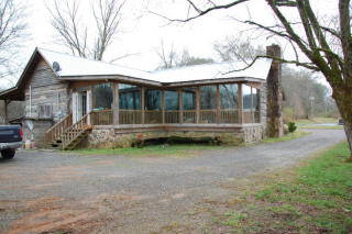203 Phillips Rd, Jasper, TN 37347-5117