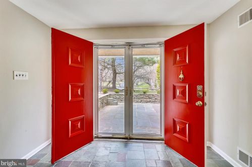 200 Eldrid Dr, Silver Spring, MD 20904-3509