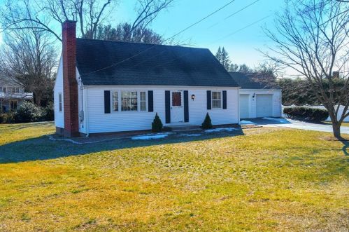 14 April Dr, Glastonbury, CT 06033-1306