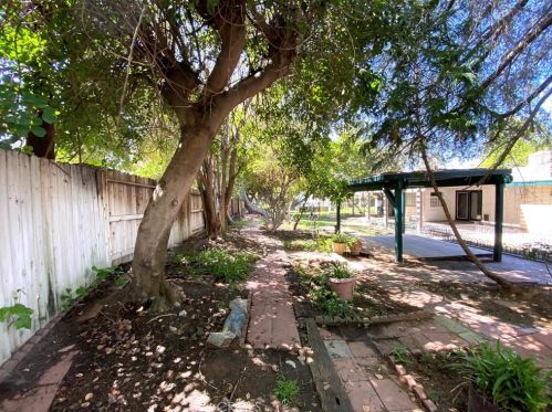 2024 Benedict Ave, Riverside CA  92506-3514 exterior