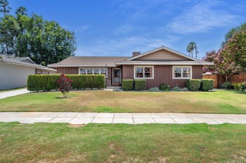 4166 Beechwood Pl, Riverside CA  92506-1151 exterior