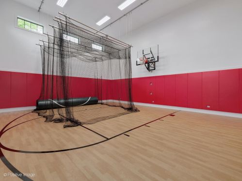 740 67th Pl, Willowbrook IL  60527-5307 exterior