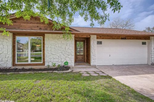 8408 Cayuga Dr, Austin TX 78749-3972 exterior