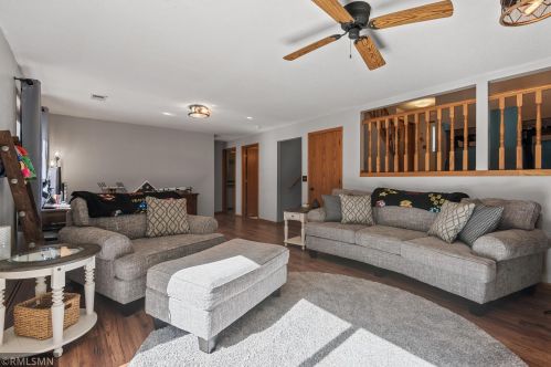 233 Hallam Ave, Saint Paul MN  55115-2096 exterior