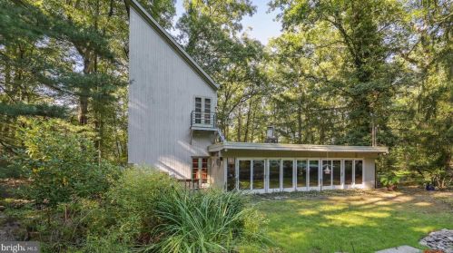 212 Cherry Valley Rd, Princeton, NJ 08540-7642