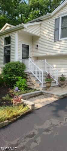 246 Old Forge Rd, Millington, NJ 07946-1509
