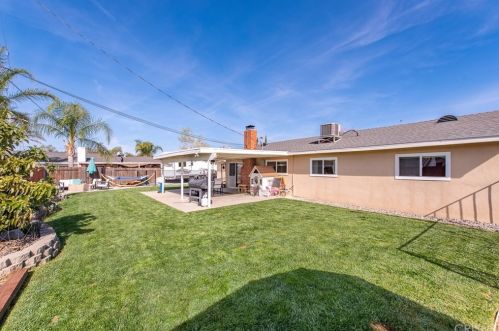 4050 Helene St, Simi Valley CA 93063-2929 exterior