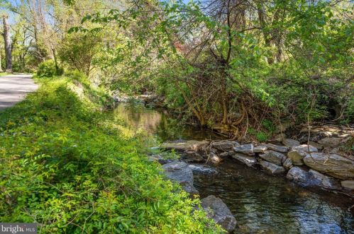 8024 Glenside Dr, Silver Spring MD 20912-7326 exterior