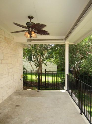 3712 Broadwinged Hawk Cv, Austin TX  78738-6567 exterior