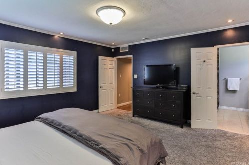 2019 Chilton Dr, Glendale CA  91201-1169 exterior