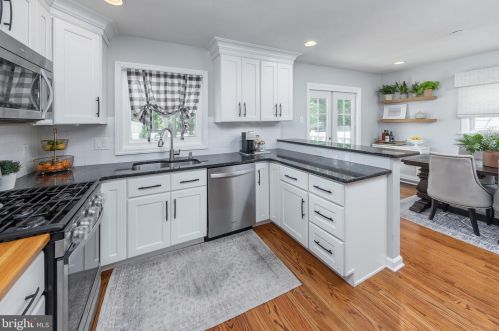 1205 Oakwood Rd, Haddonfield NJ 08033-3632 exterior