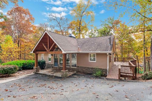 9055 Walnut Cove Ct, Gainesville, GA 30506-4808