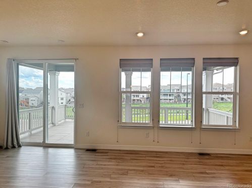 8870 Ukraine Ct, Denver CO  80016 exterior