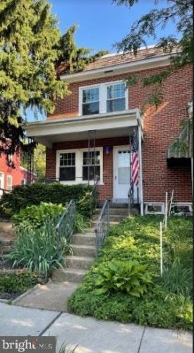 446 Ross St, Lancaster PA  17602-1944 exterior