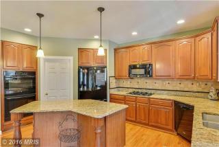 948 Gentlewood St, Gaithersburg MD  20878-2145 exterior