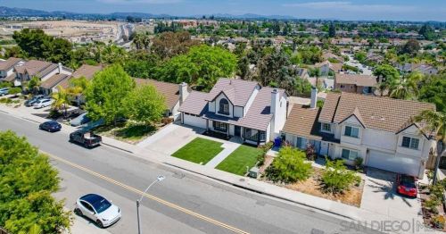 1376 Darwin Dr, Oceanside CA  92056-6618 exterior