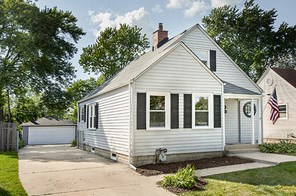 410 Emroy Ave, Elmhurst, IL 60126-2428