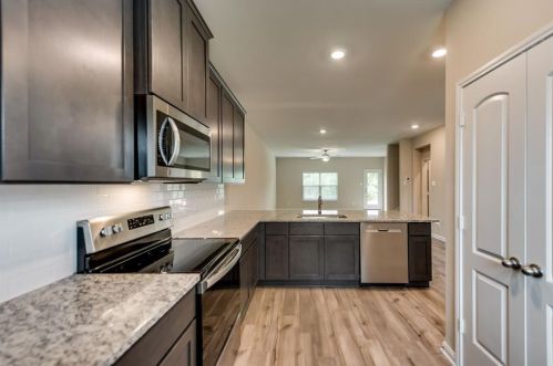 200 Lakeridge Dr, Princeton TX 75407-4828 exterior